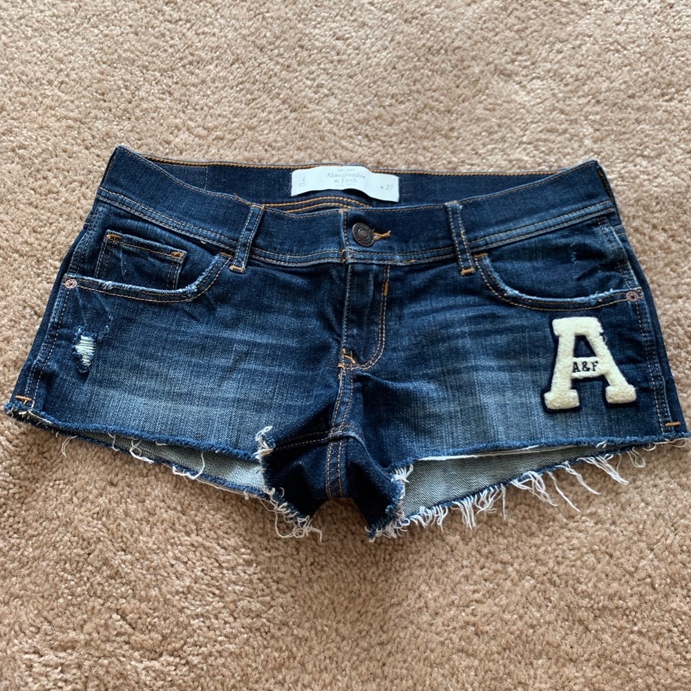 Abercrombie and Fitch denim shorts A patch sz 4